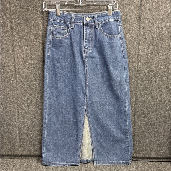 Dazy Dresses & Skirts - DAZY Elegant Blue Denim Maxi Skirt